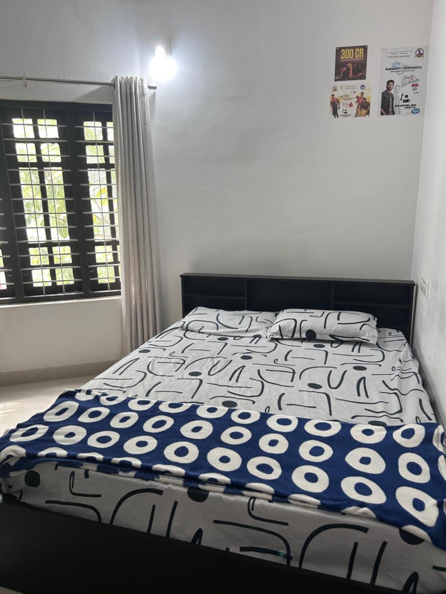 Chaithritha Ladies Homestay Thiruvananthapuram Eksteriør bilde