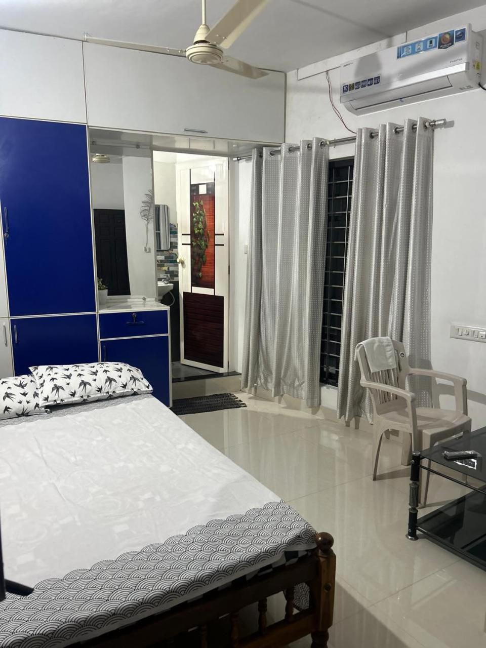 Chaithritha Ladies Homestay Thiruvananthapuram Eksteriør bilde