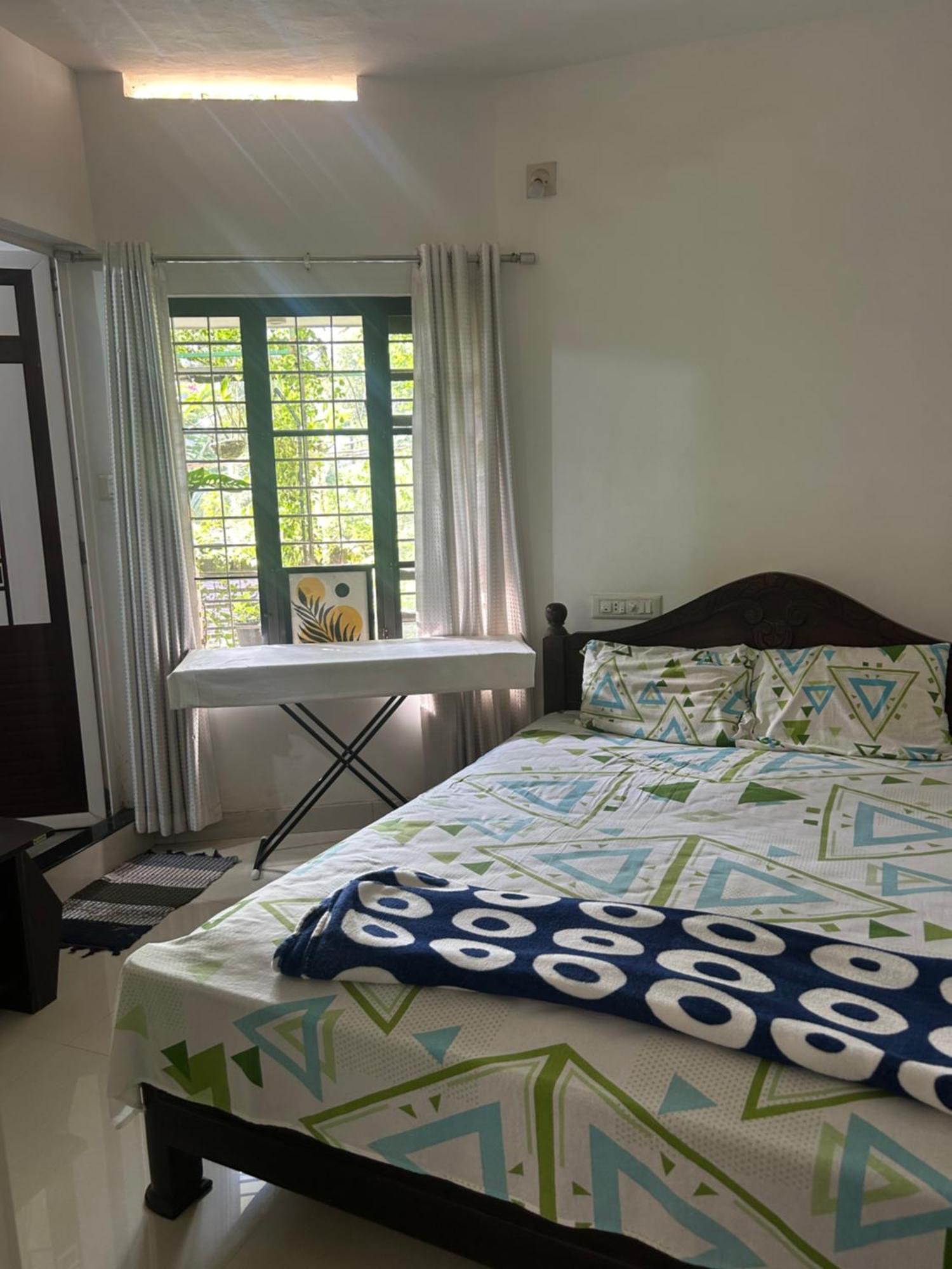 Chaithritha Ladies Homestay Thiruvananthapuram Eksteriør bilde