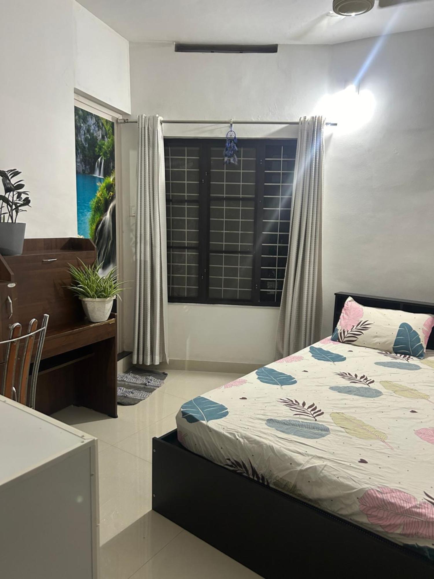 Chaithritha Ladies Homestay Thiruvananthapuram Eksteriør bilde