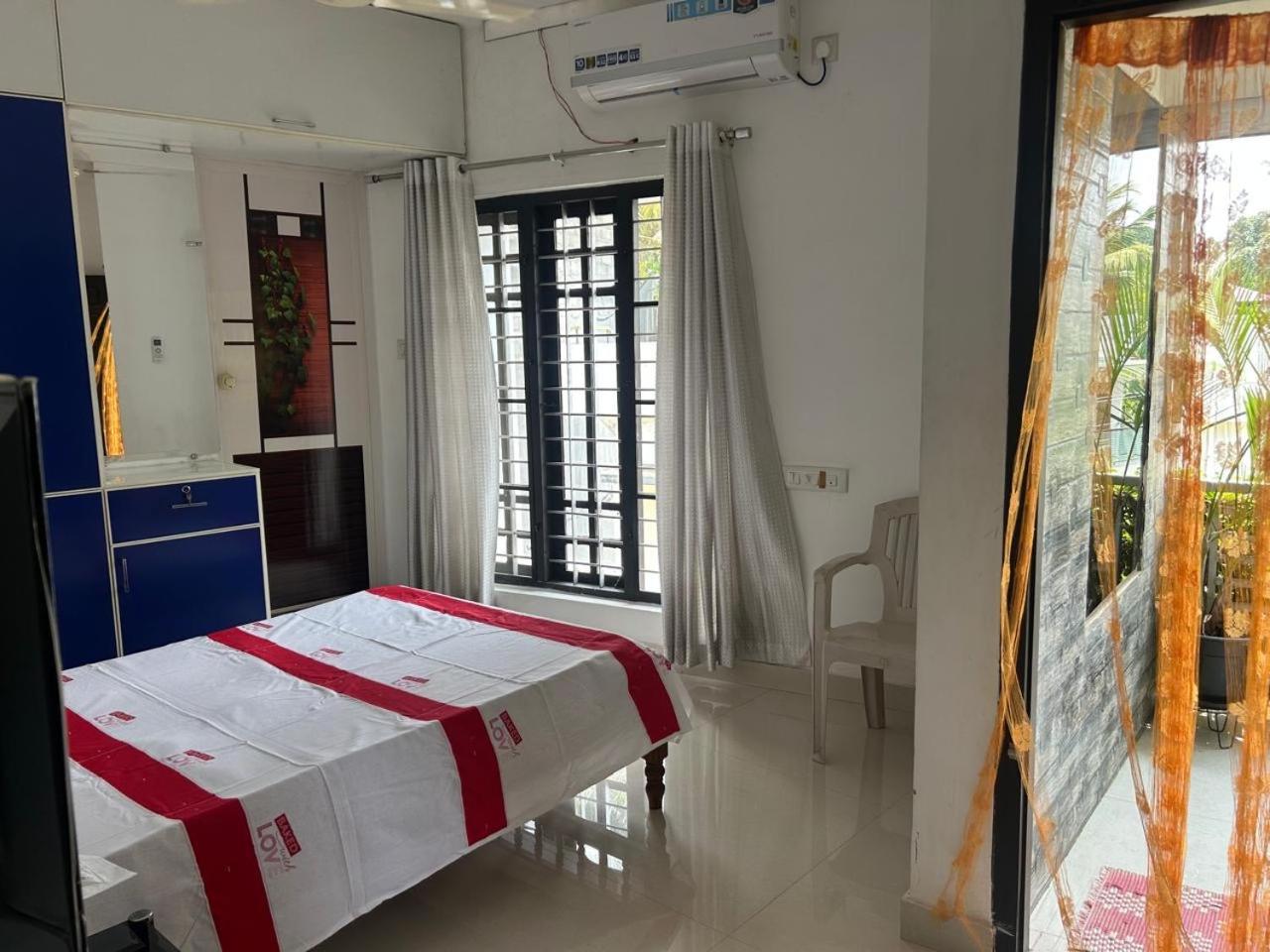 Chaithritha Ladies Homestay Thiruvananthapuram Eksteriør bilde